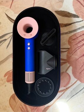 Dyson Supersonic Hair Dryer in Blue Blush